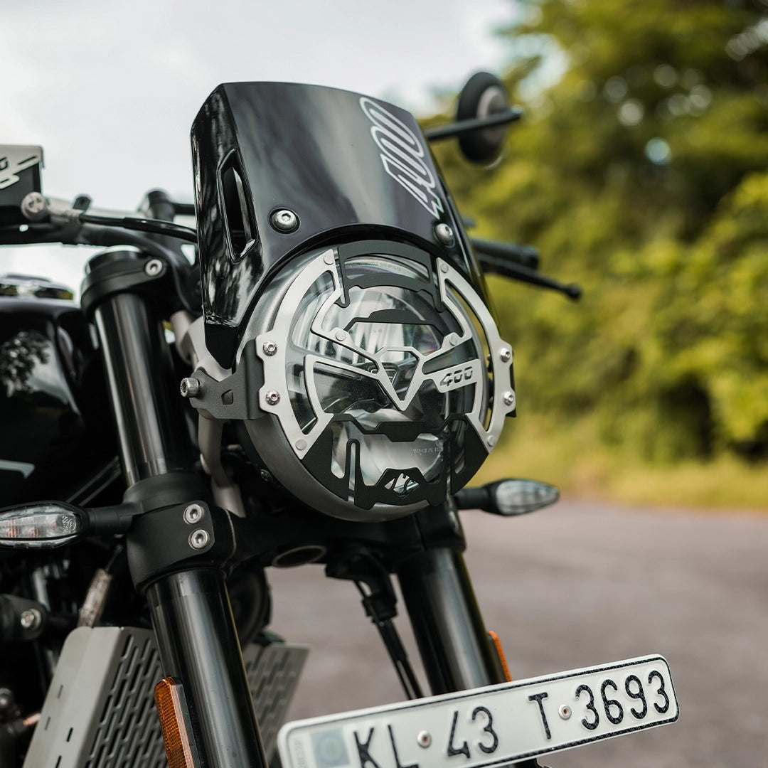Triumph Tracker 400 headlight grill detail - MotoCo Motorcycles