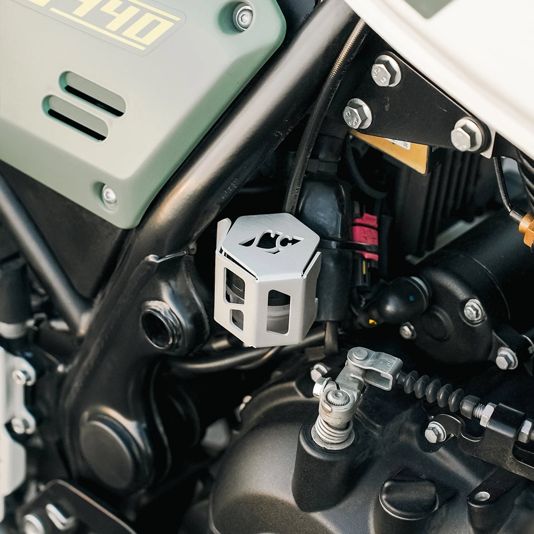 Royal Enfield Scram 440 Oil Cap & Master Cylinder Guard Combo Kit - Silver