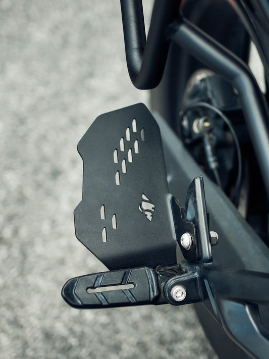 Bajaj Pulsar NS400Z Bolster Foot Rest - Front View