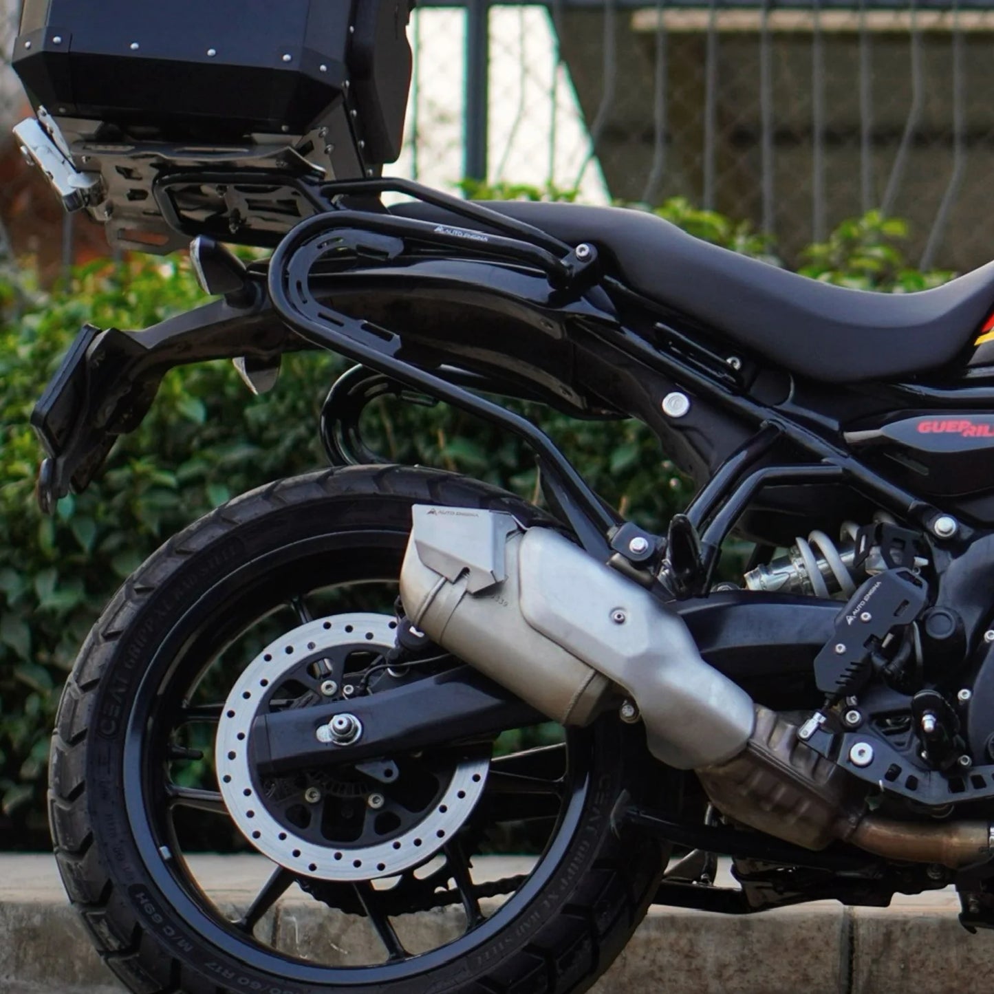 Saddle Stay for Royal Enfield Guerrilla 450 – Black