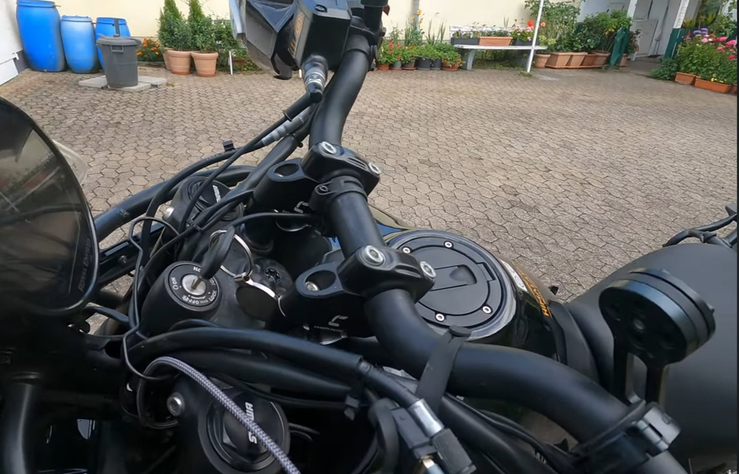 Pull Back Handle Bar Risers For Himalayan 450