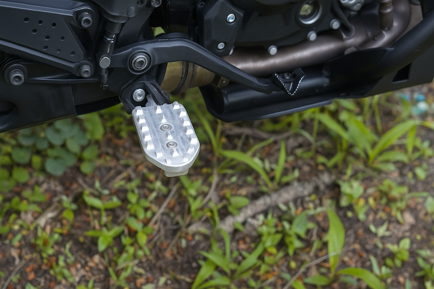 Premium CNC Aluminium Traction Rally Footpegs for KTM Adventure 390 R (2025 Model)