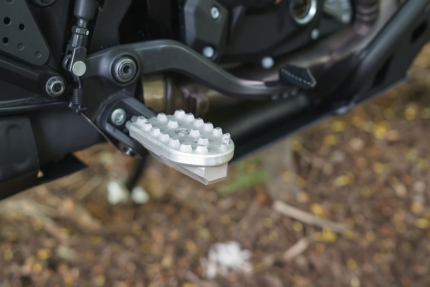 Premium CNC Aluminium Traction Rally Footpegs for KTM Adventure 390 R (2025 Model)